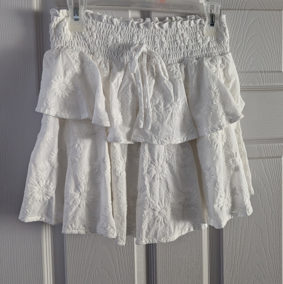 Dee Elly Floral White Skirt Set - Picture 2 of 2
